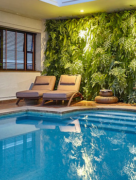 配室内游泳池的酒店